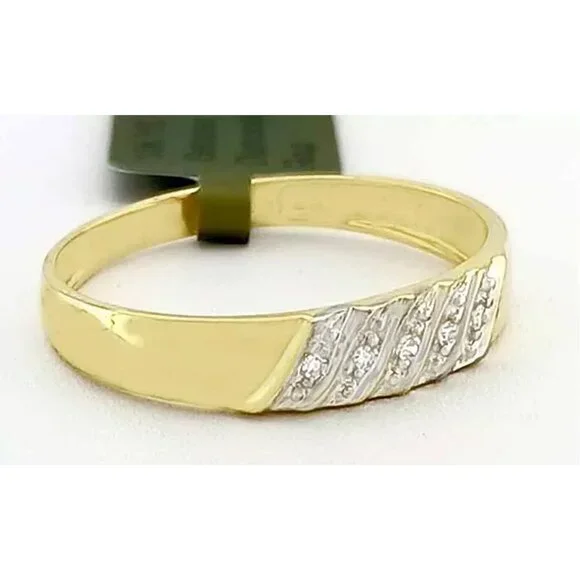 Genuine Diamond Ring 10k Yellow Gold